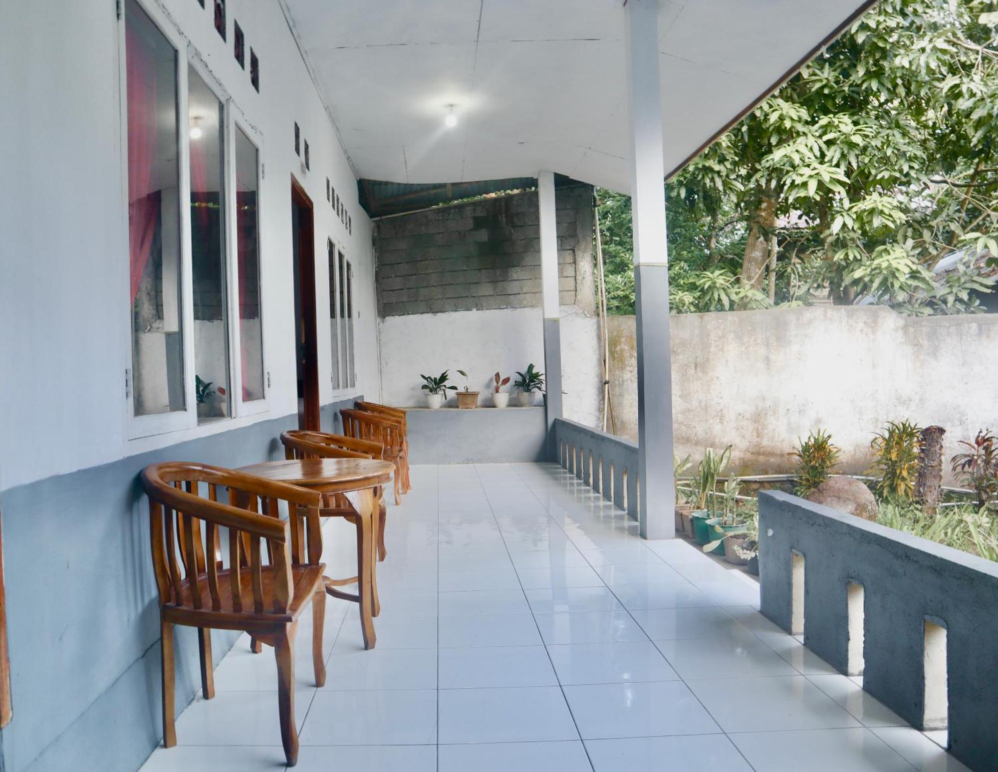 Tarsius Home Stay Rinondoran Zewnętrze zdjęcie